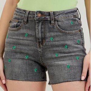 Cactus Embroidery Hi Waste Shorts
